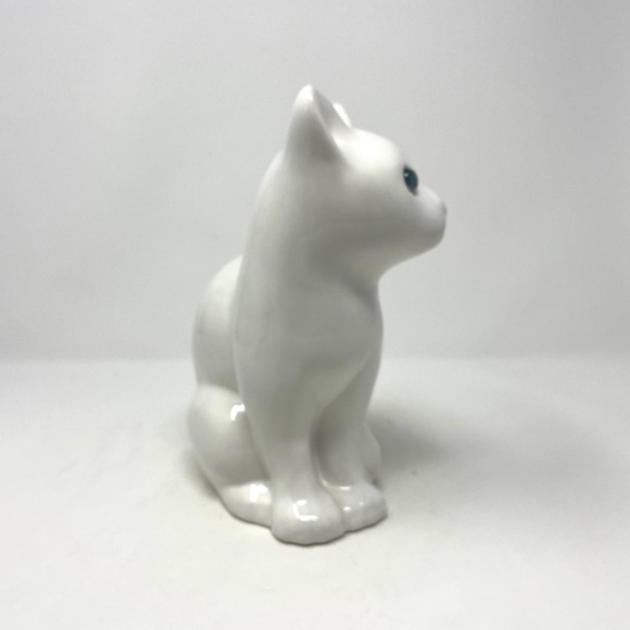 ELPA Alcobaca Ceramic Cat with Glass Green Eyes Sitting Up Made in Portugal - Picture 2 of 9